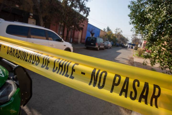 Hallan cadáver de hombre en Recoleta: tenía lesión por arma blanca y se desconoce su identidad