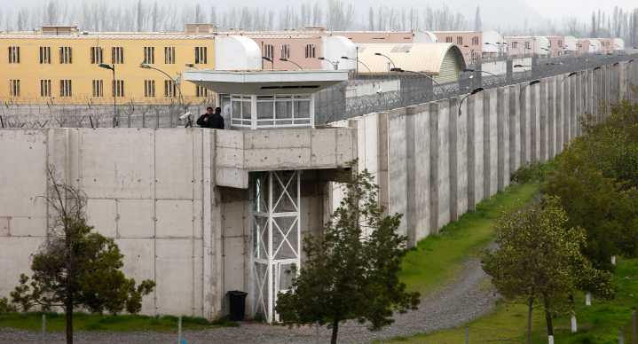 Reo queda libre por error en Rancagua y Gendarmería abre sumario: habrían malinterpretado documento del tribunal