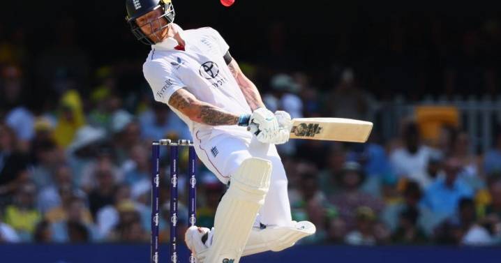 Ben Stokes' gritty 36 keeps England's Ashes hopes alive in second test