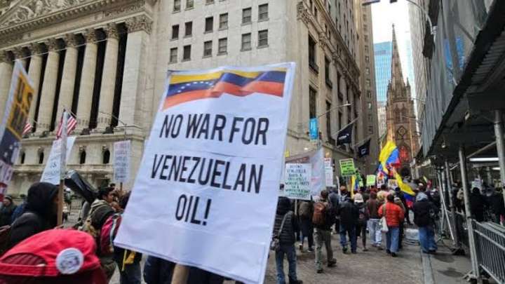 Protestas globales repudian escalada militar de Trump contra Venezuela
