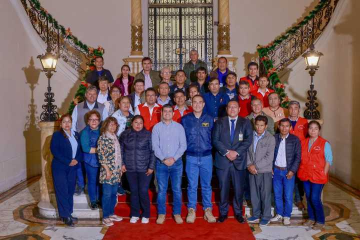 Presidente Jerí recibió en Palacio de Gobierno a dirigentes vecinales de Ate y Santa Anita