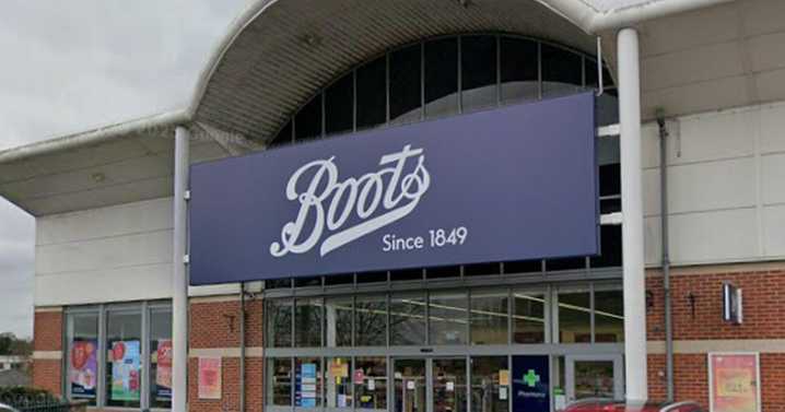 Pair arrested after cosmetics worth more than £1,000 stolen from Mansfield Boots
