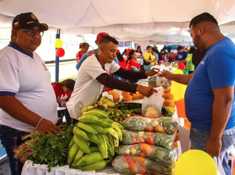 Pueblo del municipio Falcón beneficiado con Feria del Campo Soberano