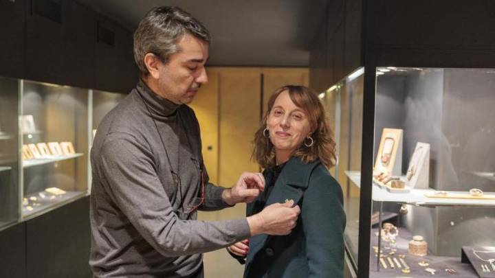 Victoria Szpunberg recibe el premio Lletra d’Or por ‘L’imperatiu categòric’