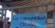 Padres de familia toman escuela en Rosarito, exigen personal docente y administrativo