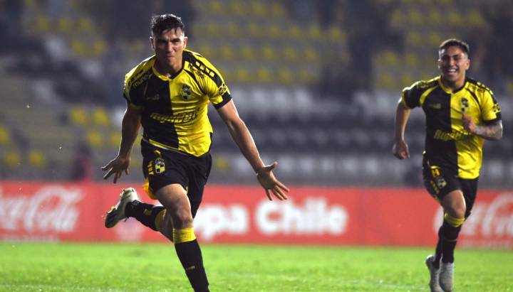 Pieza clave de Coquimbo responde al interés de la UC y Colo-Colo: "Es una alegría que clubes grandes se fijen en uno"