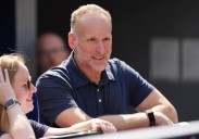Deadspin | Mark Shapiro inks 5-year deal to stay as Jays' president, CEO