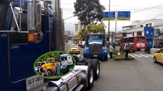 Camioneros del Eje Cafetero salen a las vías: anuncian protesta en el peaje Tarapacá II