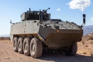 Defensa encarga a Indra modificaciones técnicas para los 8x8 y amplía el límite de entrega a 2028