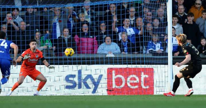Darrell Clarke’s post-Notts County message revealed as Bristol Rovers progress in the Vertu Trophy