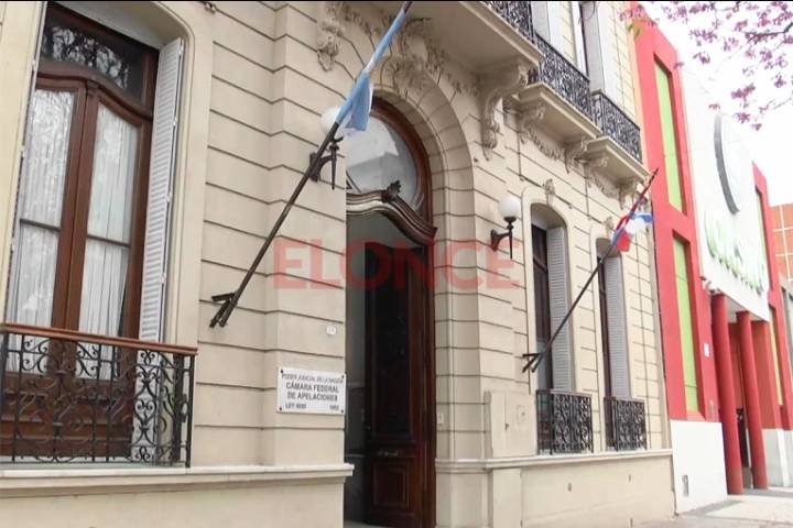 Sobreseyeron al comerciante investigado por ofrecer simbología nazi en Paraná