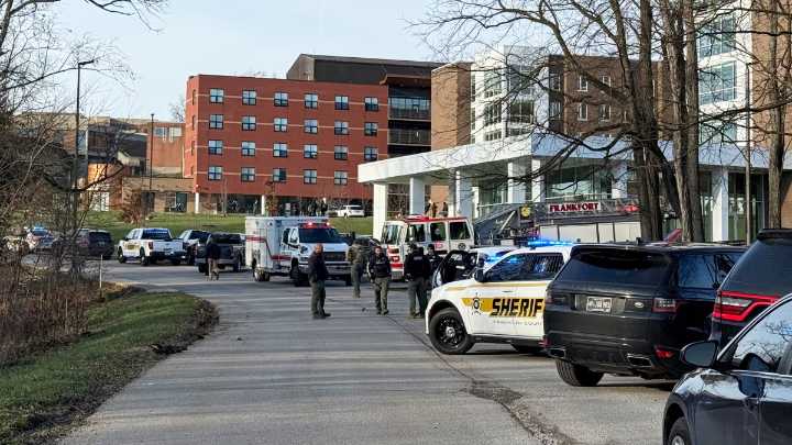 1 student dead, 1 critically injured in shooting at Kentucky State University
