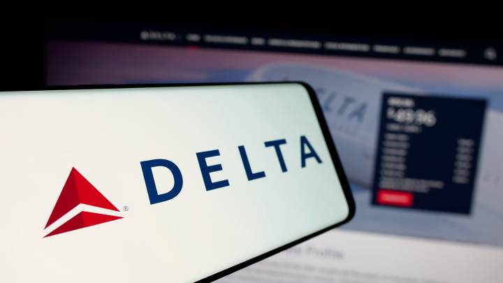 Delta Air Lines SkyMiles Members Rejoice Over The Head