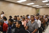 Millón participó en la entrega de escrituras...