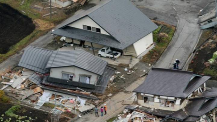Al menos 30 heridos tras sismo de 7.6 en Japón🎦