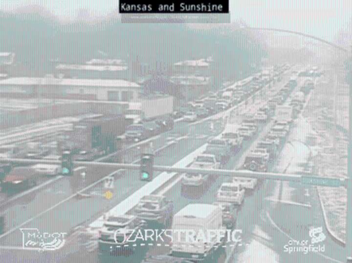 Snow wreaks havoc on Springfield metro traffic
