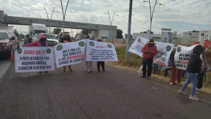 Agricultores reactivan protestas por reforma hídrica