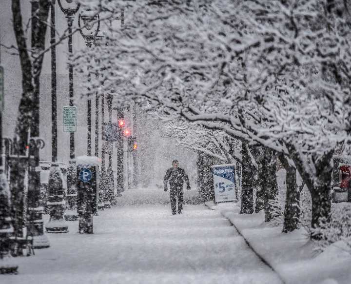 Milwaukee’s Winter Parking Regulations: What You Need to Know