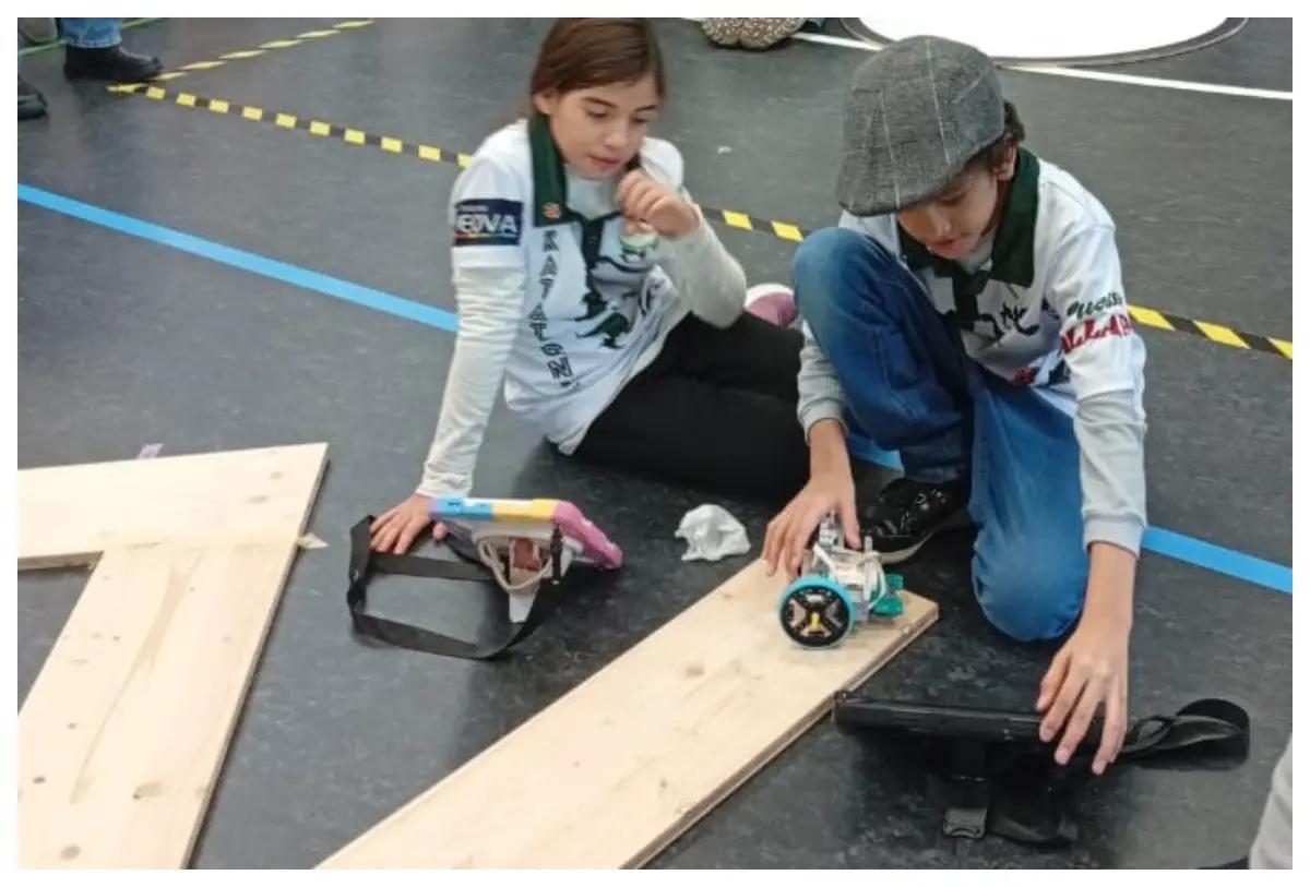 Vallartenses destacan en el Internacional de Robótica RoboRAVE Alemania 2025