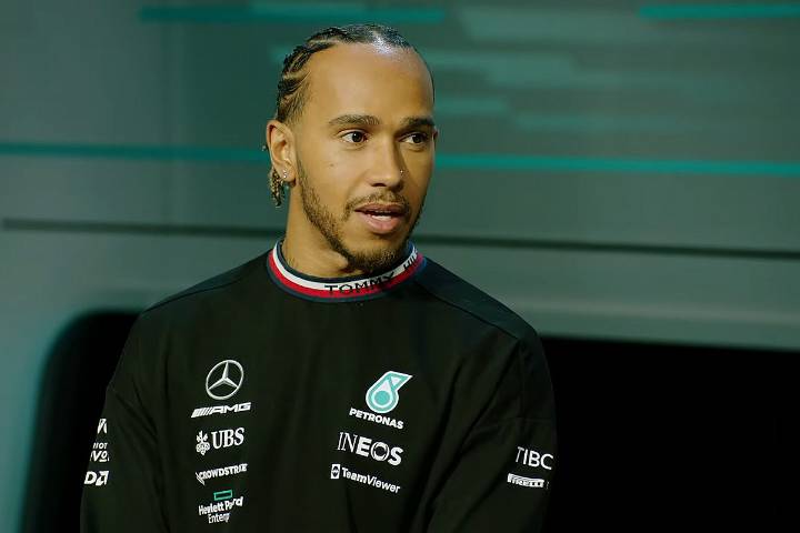 Hamilton plays down F1 exit talk after "stepping back" over winter