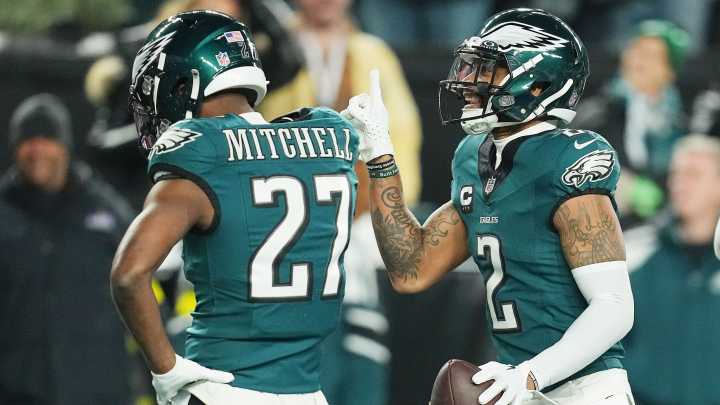 Can Darius Slay teturn to Eagles after refusing to report to Bills?