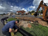 Sustituyen colector de aguas servidas en la urbanización La Floresta de Maturín