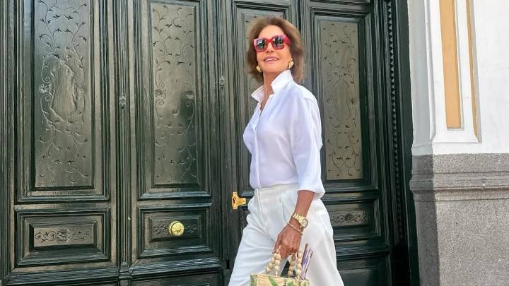 Naty Abascal convierte el plumífero en la prenda más elegante del invierno