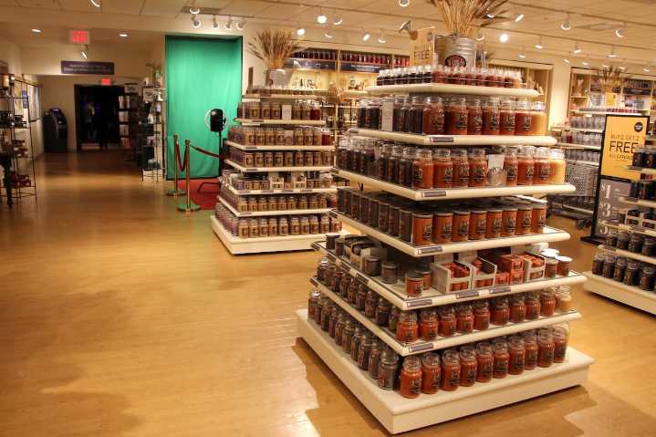 National candle maker plans to close stores, lay off staff