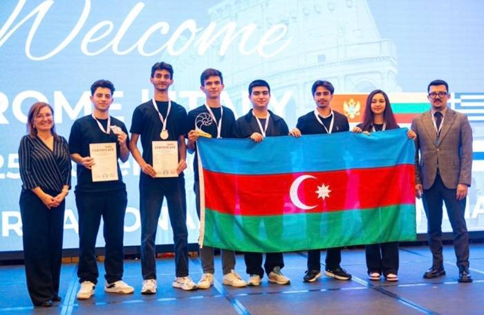 Estudiantes de Azerbaiyán ganan oro en la...