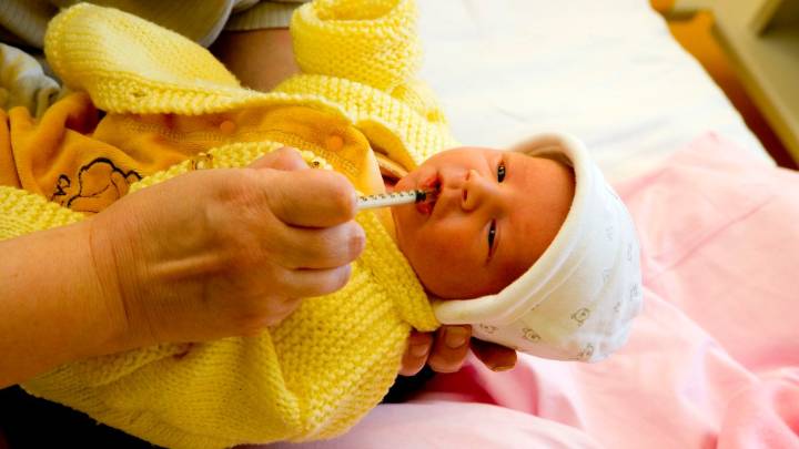 More parents refusing vitamin K shots for newborns, study finds