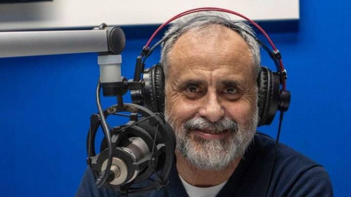 «Es un hasta luego»: Jorge Rial dice adiós y conmueve a todo Radio 10 en un día especial