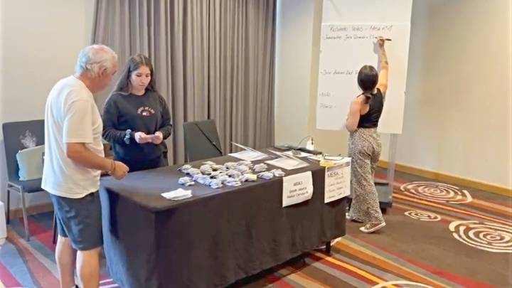 Voto a voto en el extranjero: Quién va ganando en Nueva Zelanda y cómo se reparten los sufragios de Primera Vuelta