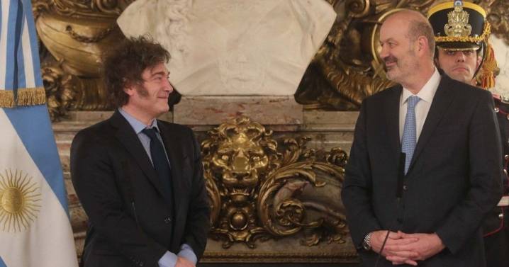 Federico Sturzenegger defendió la reforma laboral: dijo que regirá para todos los contratos