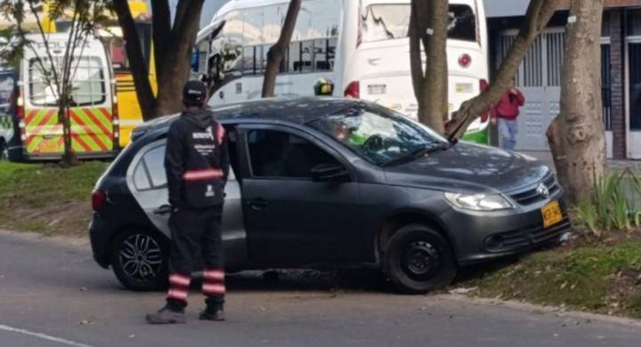 Mujer y bebé fallecen en extraño accidente en la avenida Mutis de Bogotá