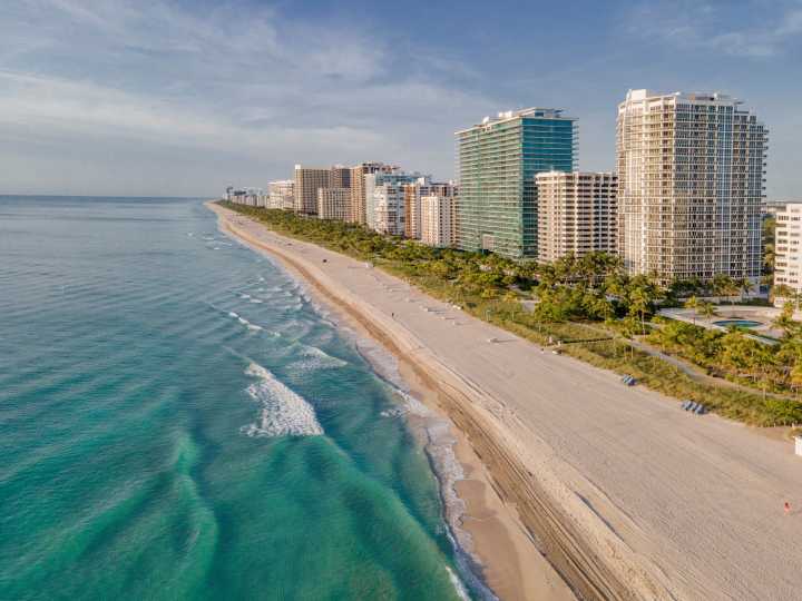 Bal Harbour: glamour y renovación para celebrar los 80 años