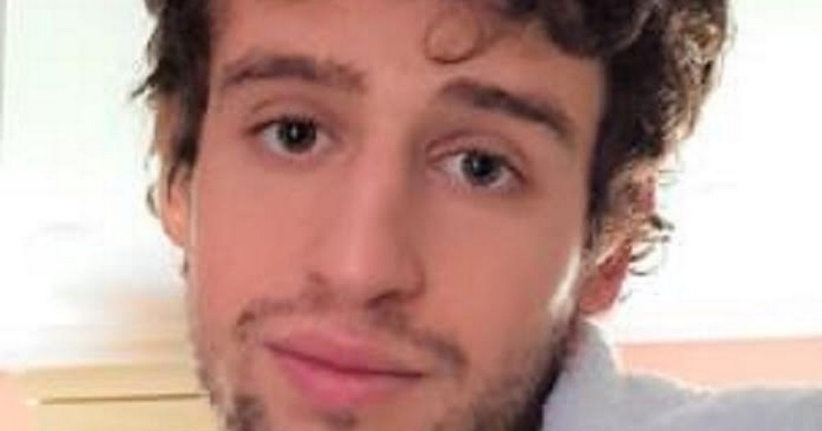 Mystery of Brit whose amputated feet washed up on separate beaches