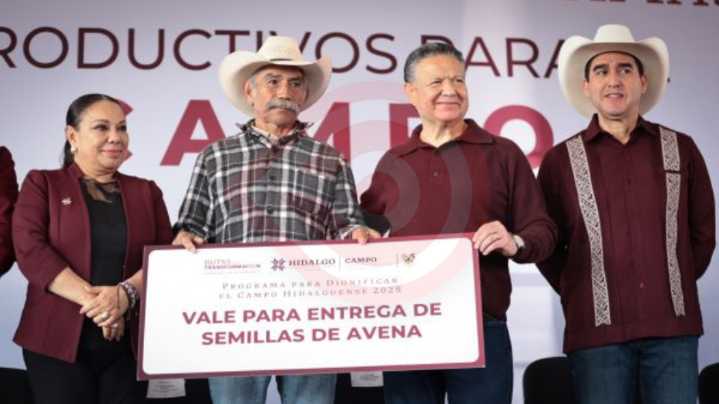 Julio Menchaca respalda a productoras y productores del Valle de Tulancingo  