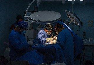 Joven de 15 años sufre derrame cerebral tras cirugía estética