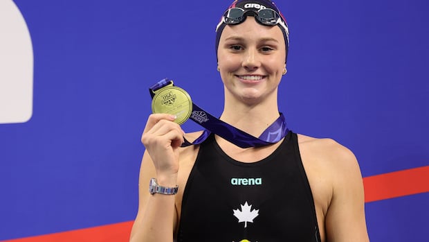 Canada's Summer McIntosh wins 400M freestyle by more than 15 seconds at U.S. Open swim meet