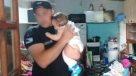 Rescataron a un bebé de siete meses que dejaron solo en una casa en Misiones