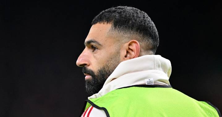Mohamed Salah's agent has already made Arne Slot feelings clear amid Liverpool crisis