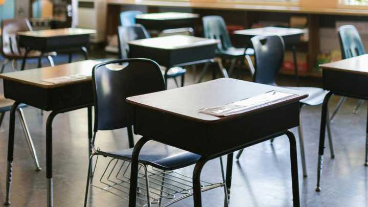 ¿Quiénes Salen de Vacaciones el 12 de Diciembre? Hoy, Último Día de Clases para Estos Alumnos