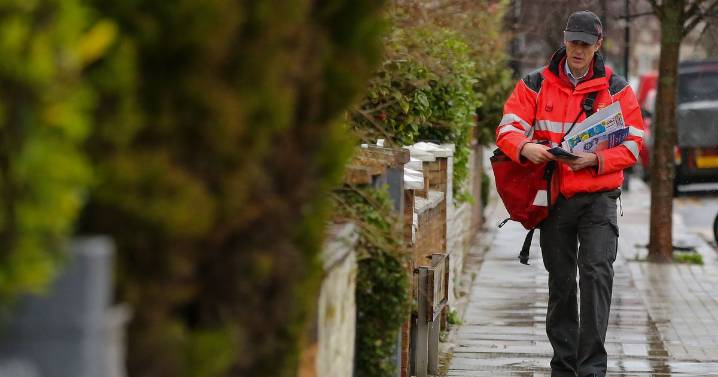 Royal Mail warns Londoners of 'delays' and alerts 10 UK postcodes expecting deliveries