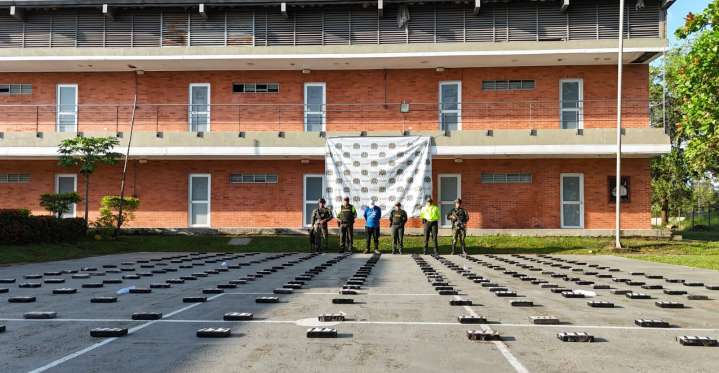 Ejército y Policía incautaron más de 270 kilos de cocaína al GAO