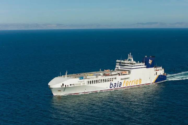 ¿Cuánto cuesta viajar de La Paz a Mazatlán por ferry?