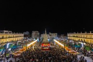 ‘Saborea Cádiz’ aterriza en la plaza del Rey con degustaciones y un showcooking de berza navideña