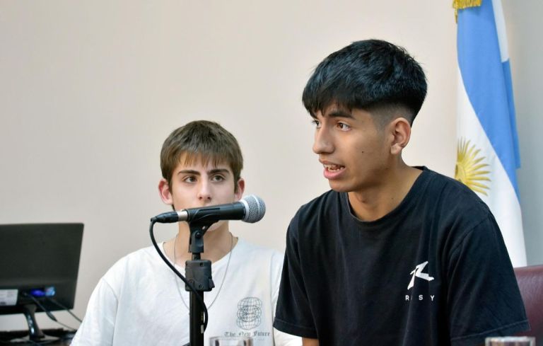 Alumnos de la EPET 20 contaron su experiencia tras participar en una competencia internacional de robótica