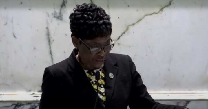 Adrienne Jones stepping down from speakership