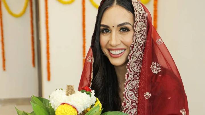 Lauren Gottlieb begins new chapter with Grah Pooja 'Inviting peace and good energy'