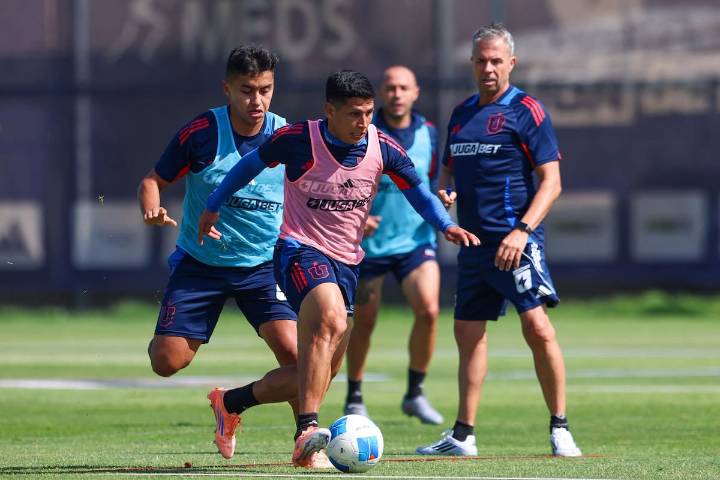 Por el milagro del “Chile 2″: la formación de la Universidad de Chile para visitar a Deportes Iquique
